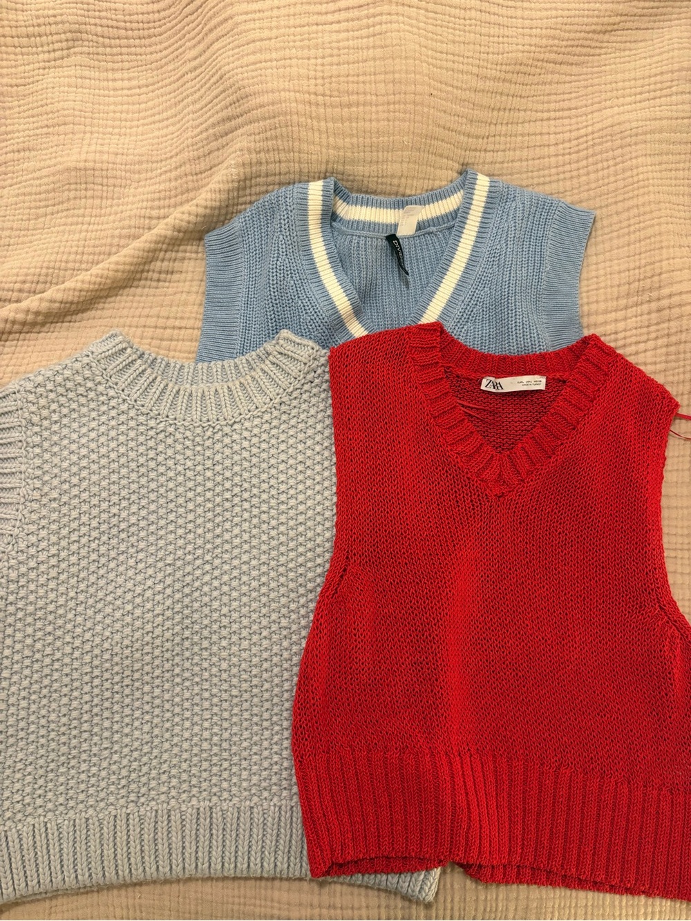 Sweater vest bundle
